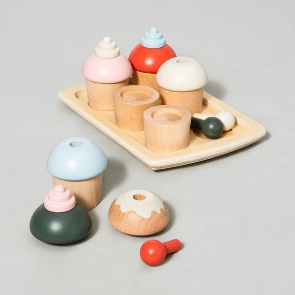 Hearth & Hand Toys Hearth And Hand Magnolia Wooden Cupcake Set Nib